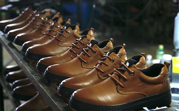 各间皮鞋代工厂赶快学起来吧，这是未来的“大鳄”